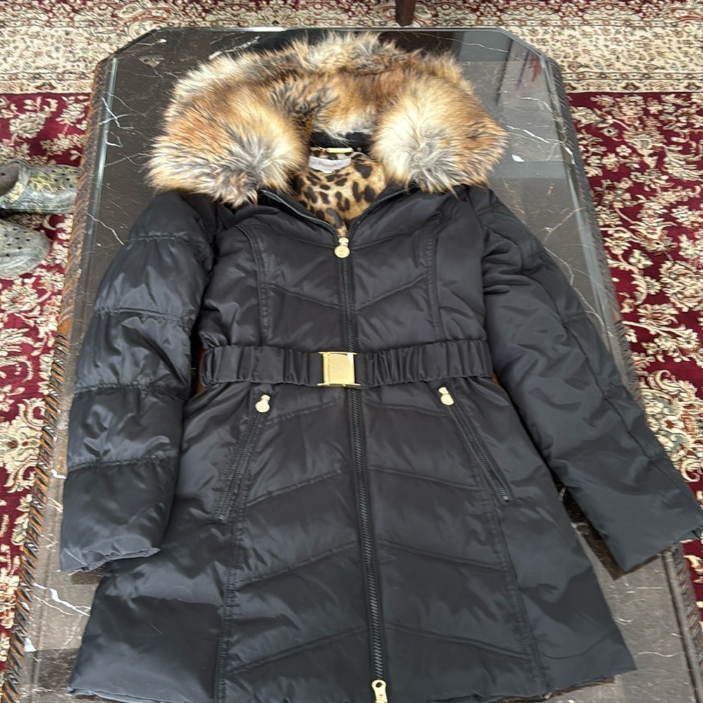 Winter jacket by Laundry 
Size small
Removal hood and fur collar 
Black